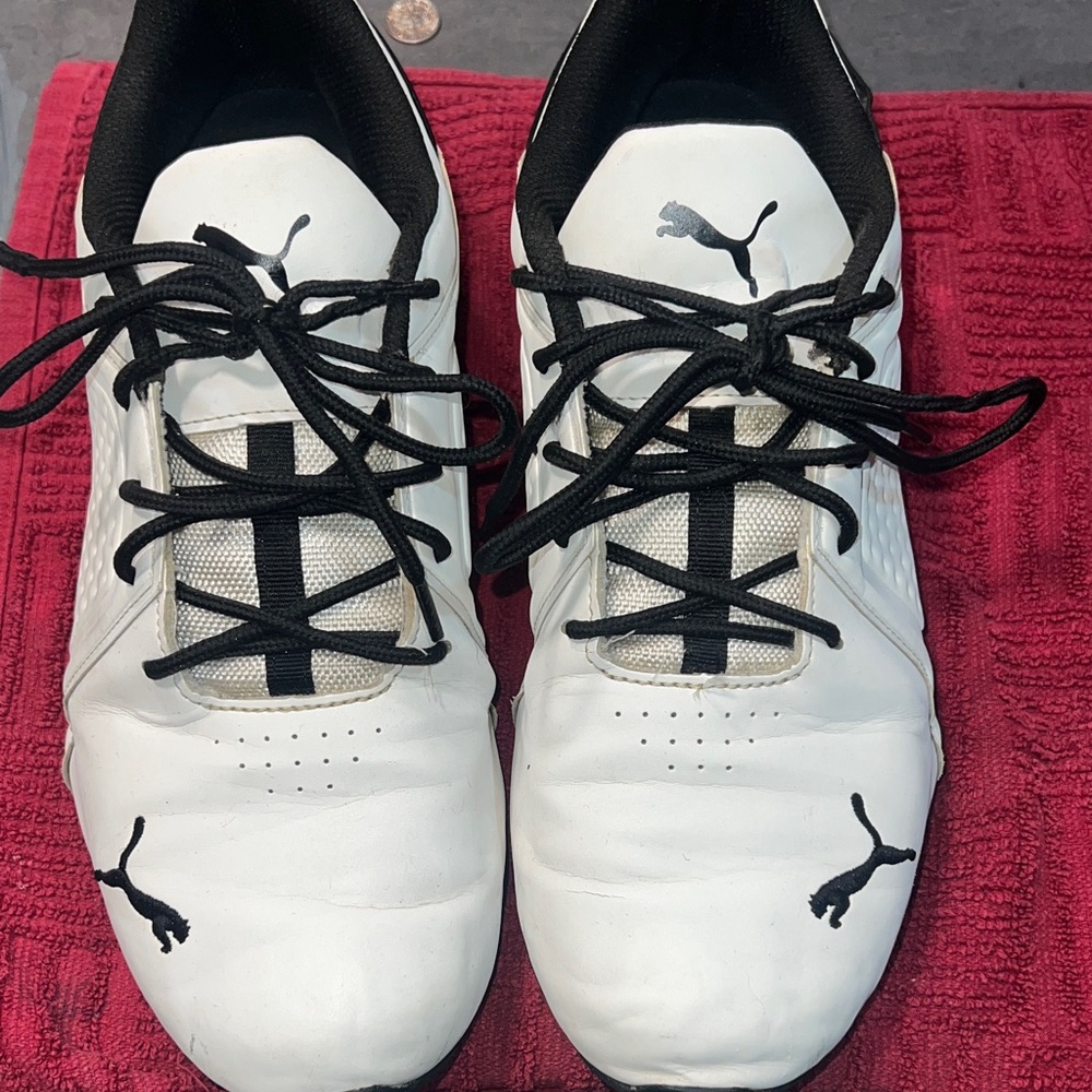 Puma Men's White and Black Athletic Sneakers
